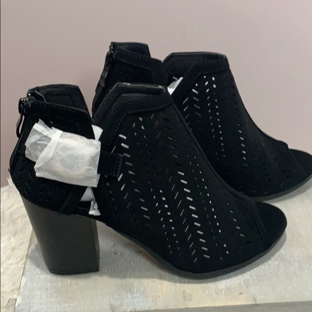 TOP Moda Heeled Bootie NIB - Picture 3 of 8